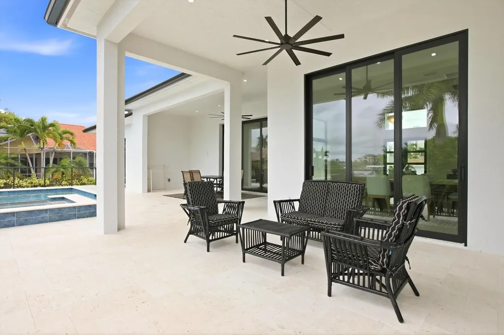 211 Landmark Street Marco Island FL 34145