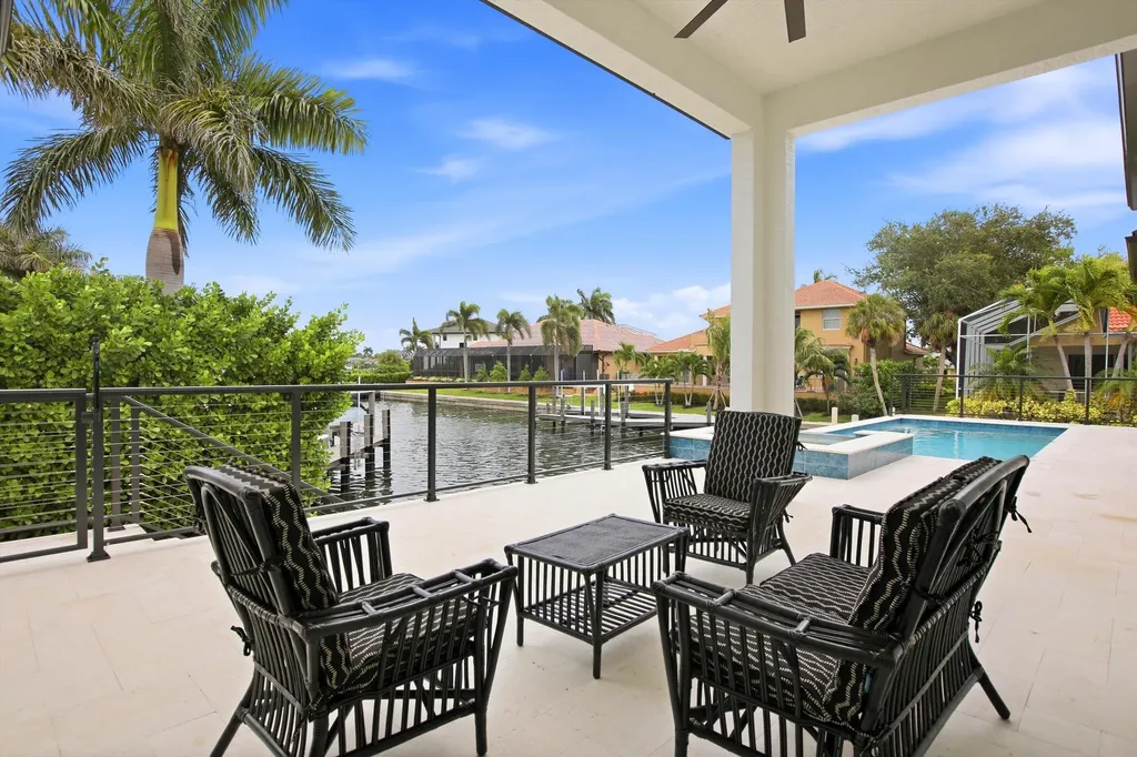 211 Landmark Street Marco Island FL 34145