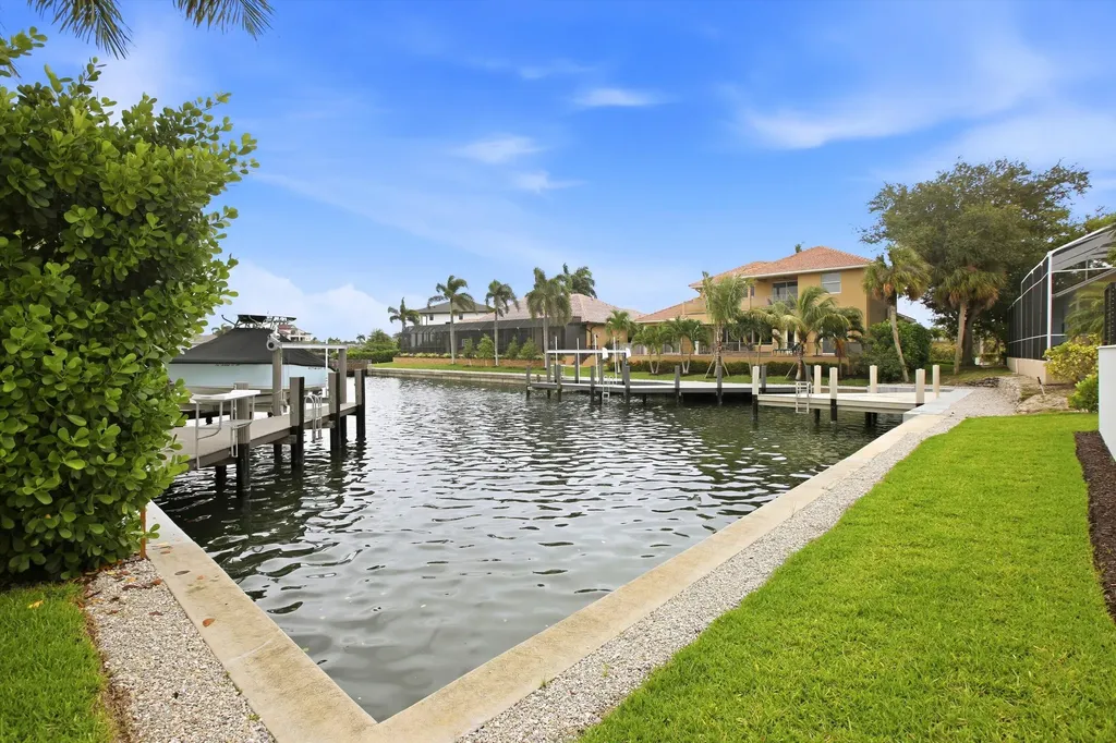 211 Landmark Street Marco Island FL 34145
