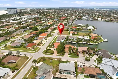 211 Landmark Street Marco Island FL 34145