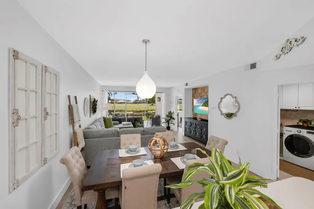 9087 Michael Circle Naples FL 34113