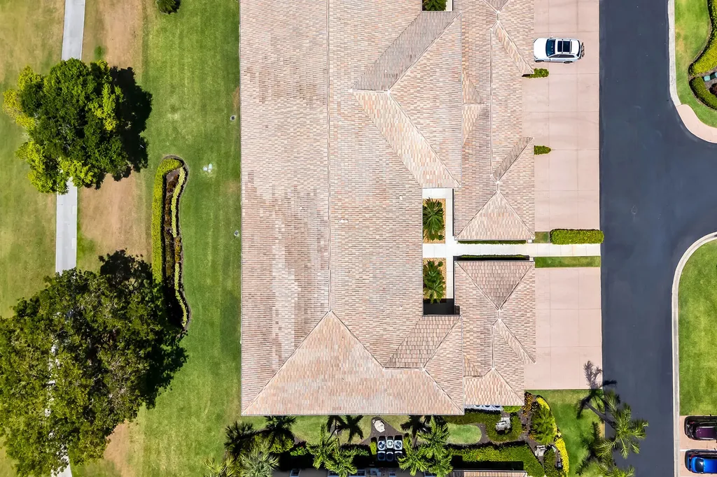 9087 Michael Circle Naples FL 34113