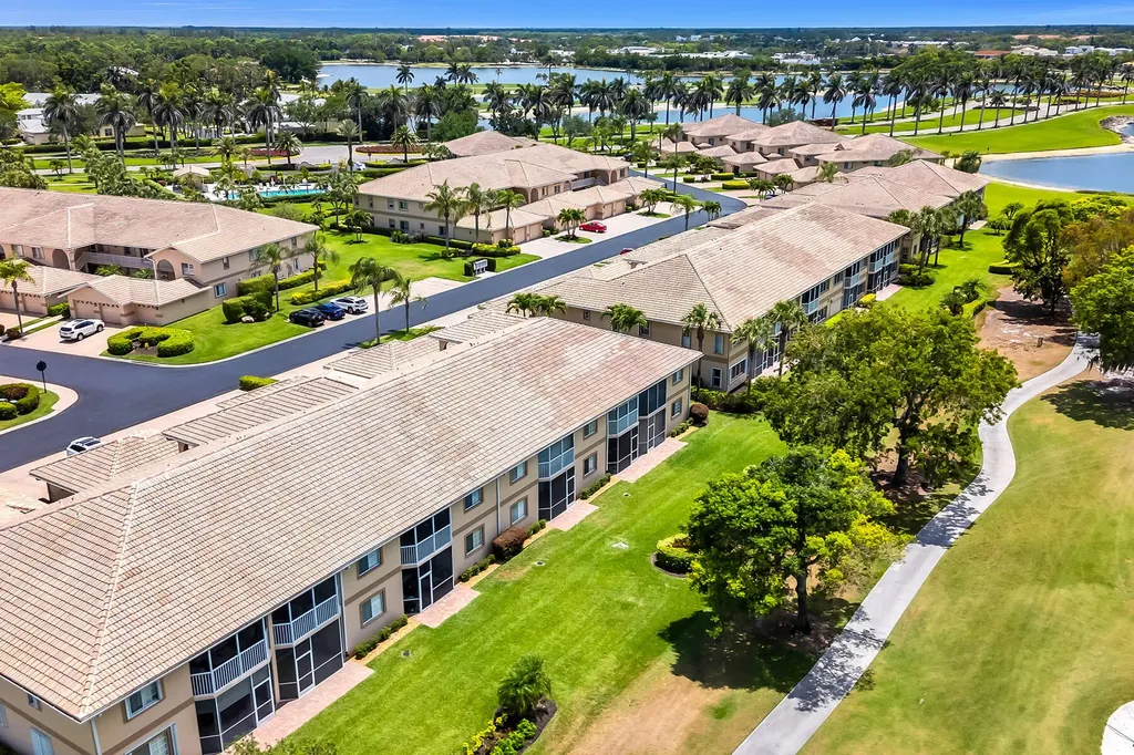 9087 Michael Circle Naples FL 34113