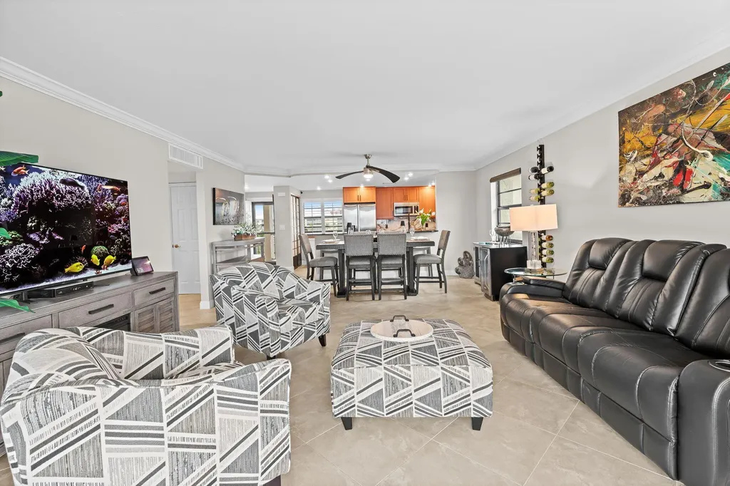 880 Huron Marco Island FL 34145