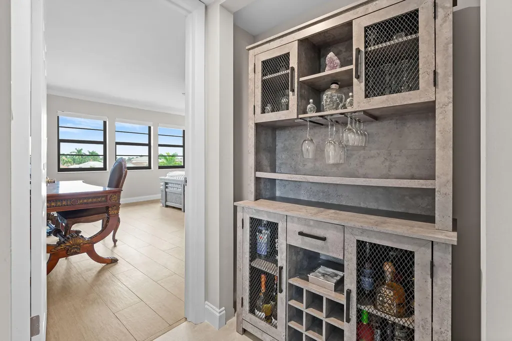 880 Huron Marco Island FL 34145