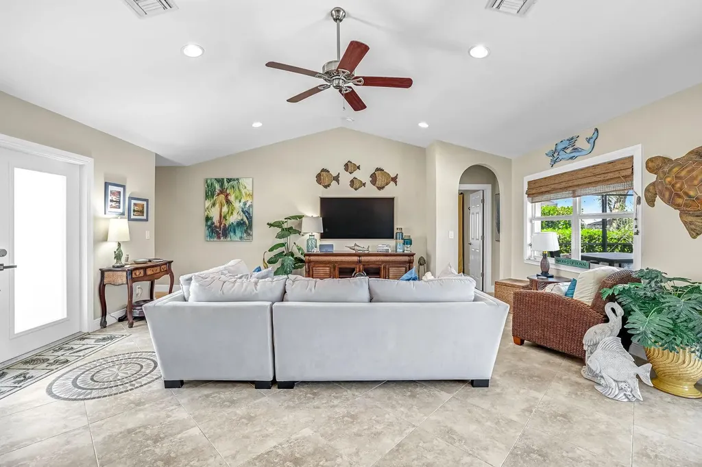 815 Rose Court Marco Island FL 34145