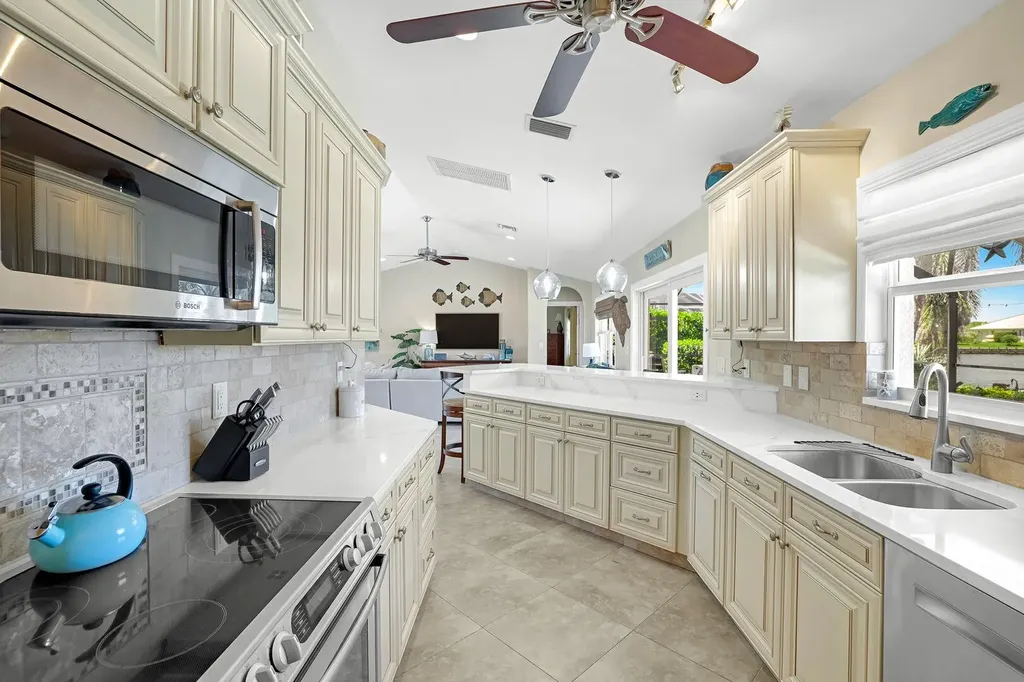 815 Rose Court Marco Island FL 34145