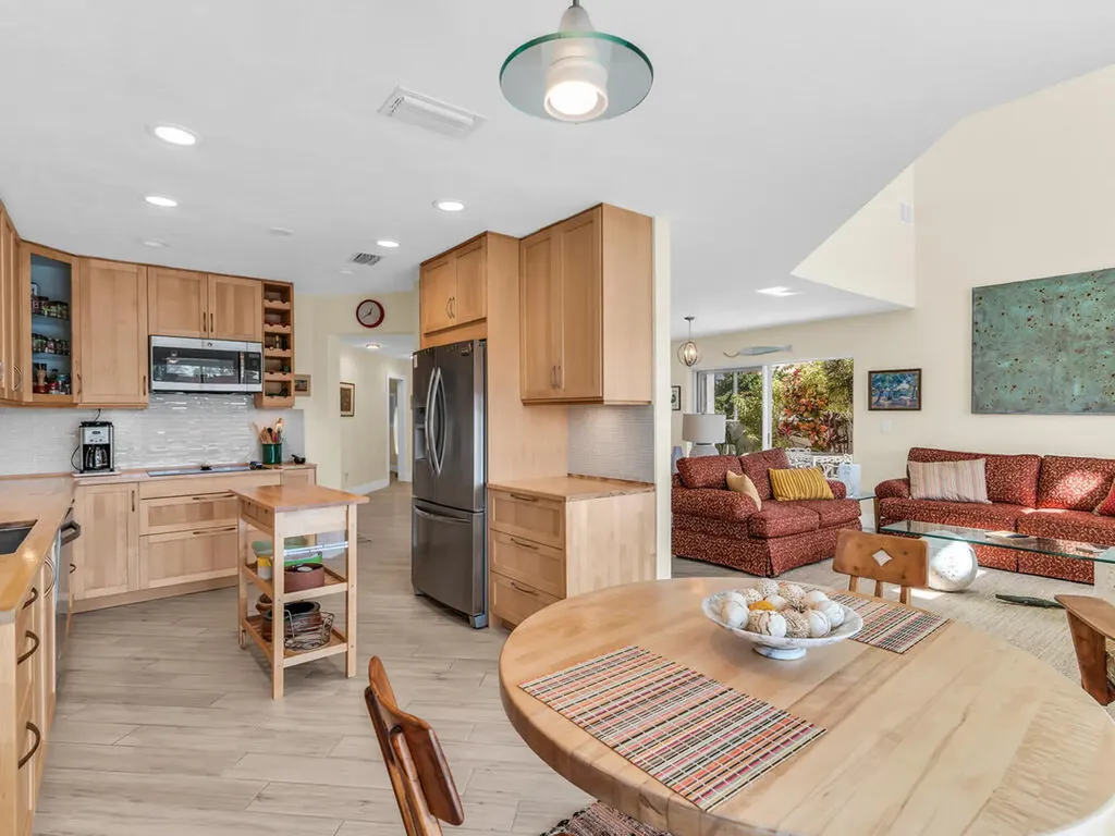 158 Eveningstar Cay Naples FL 34114