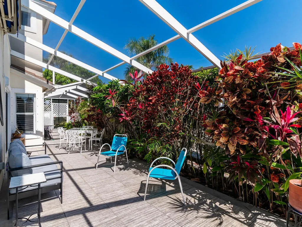 158 Eveningstar Cay Naples FL 34114