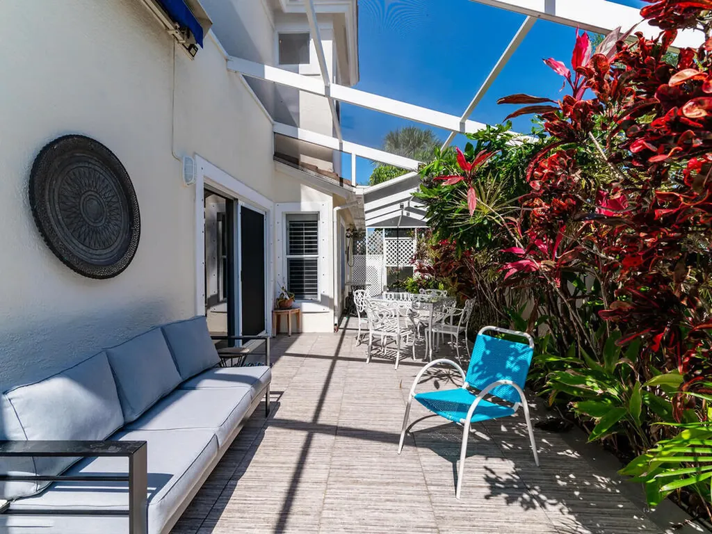 158 Eveningstar Cay Naples FL 34114