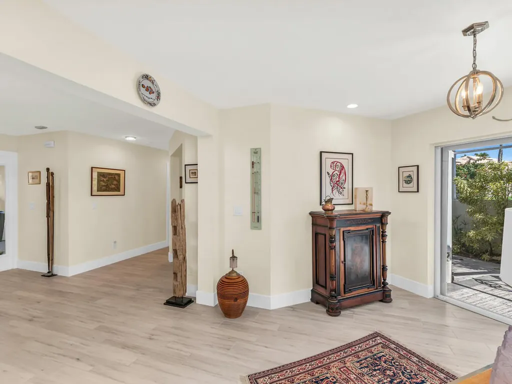 158 Eveningstar Cay Naples FL 34114