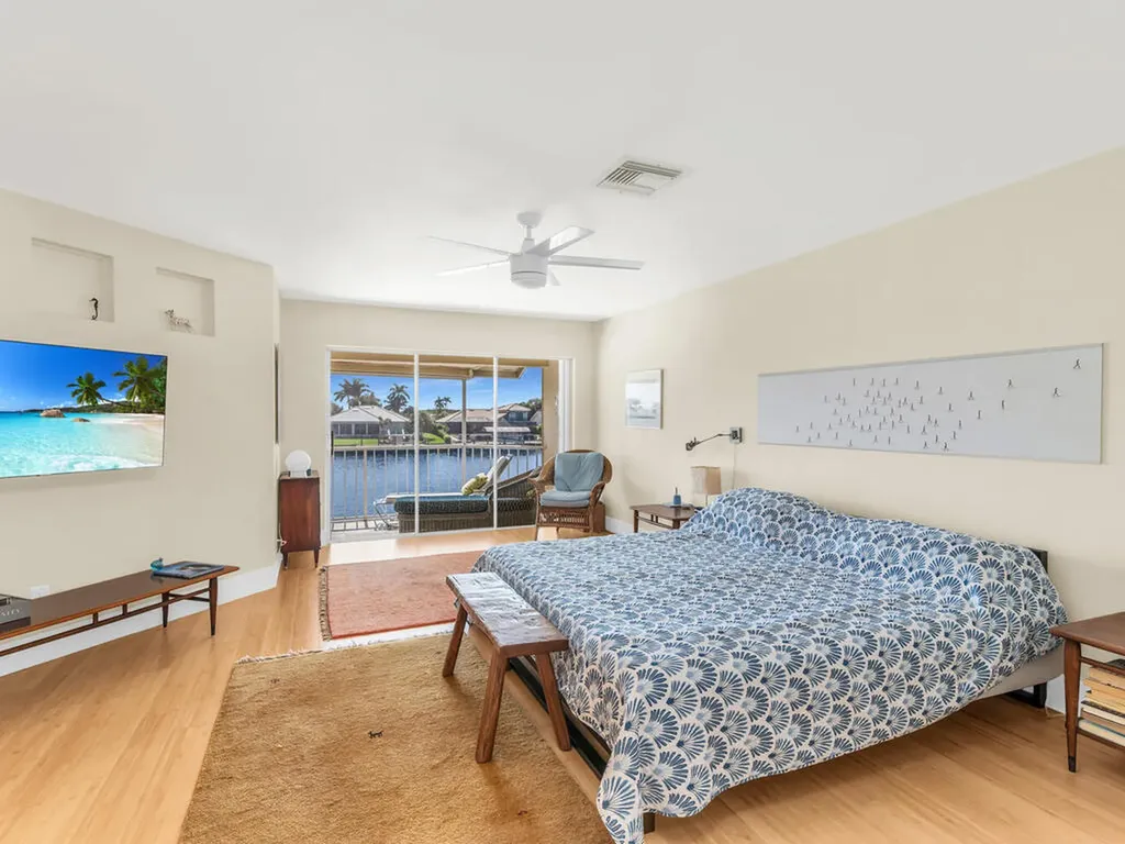 158 Eveningstar Cay Naples FL 34114