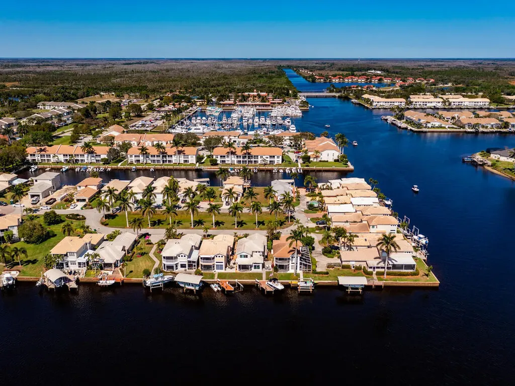 158 Eveningstar Cay Naples FL 34114