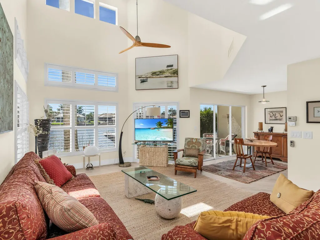 158 Eveningstar Cay Naples FL 34114