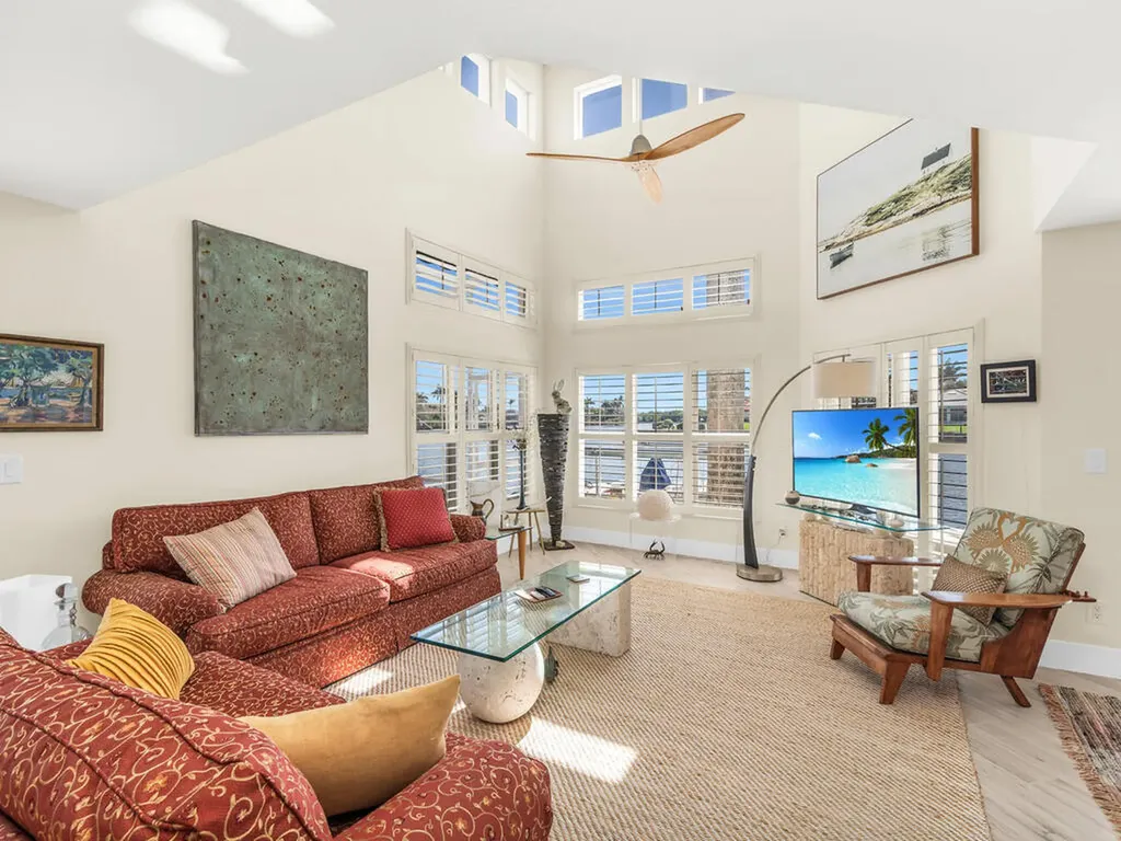 158 Eveningstar Cay Naples FL 34114