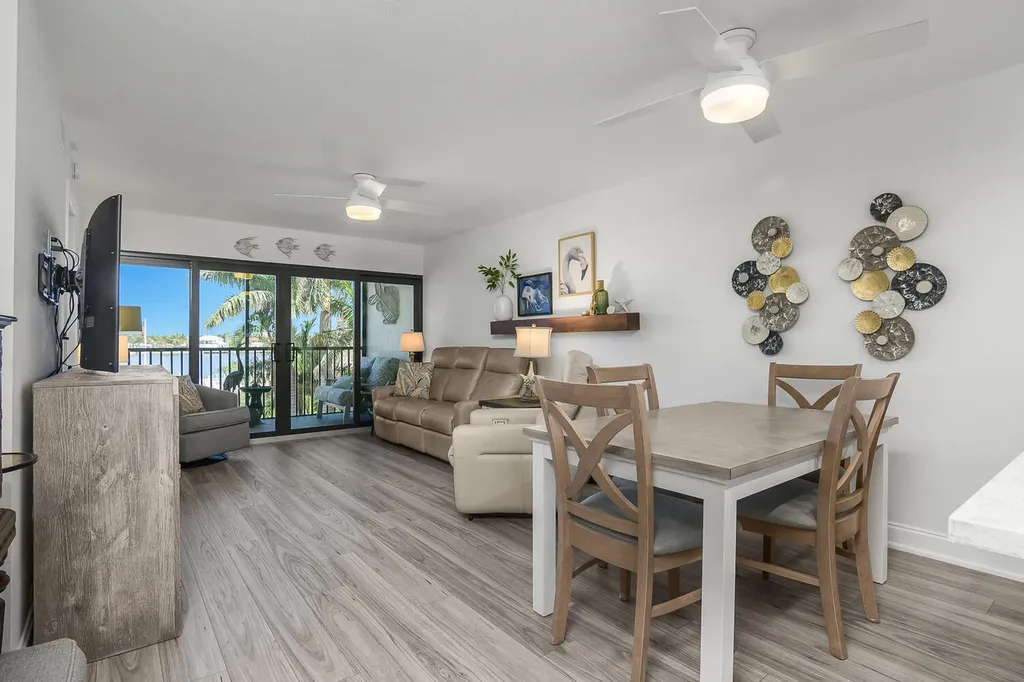 730 Elkcam Circle Marco Island FL 34145