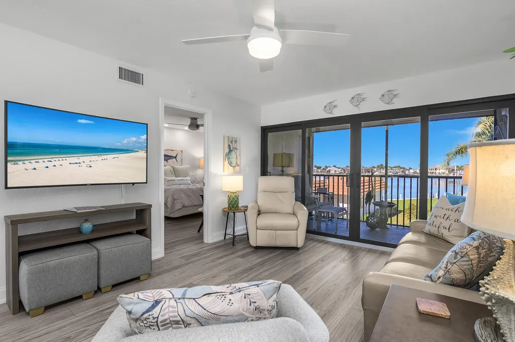 730 Elkcam Circle Marco Island FL 34145