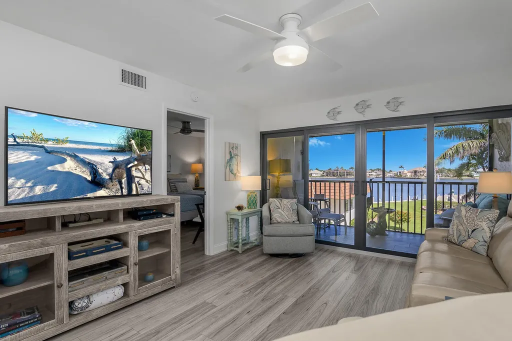 730 Elkcam Circle Marco Island FL 34145