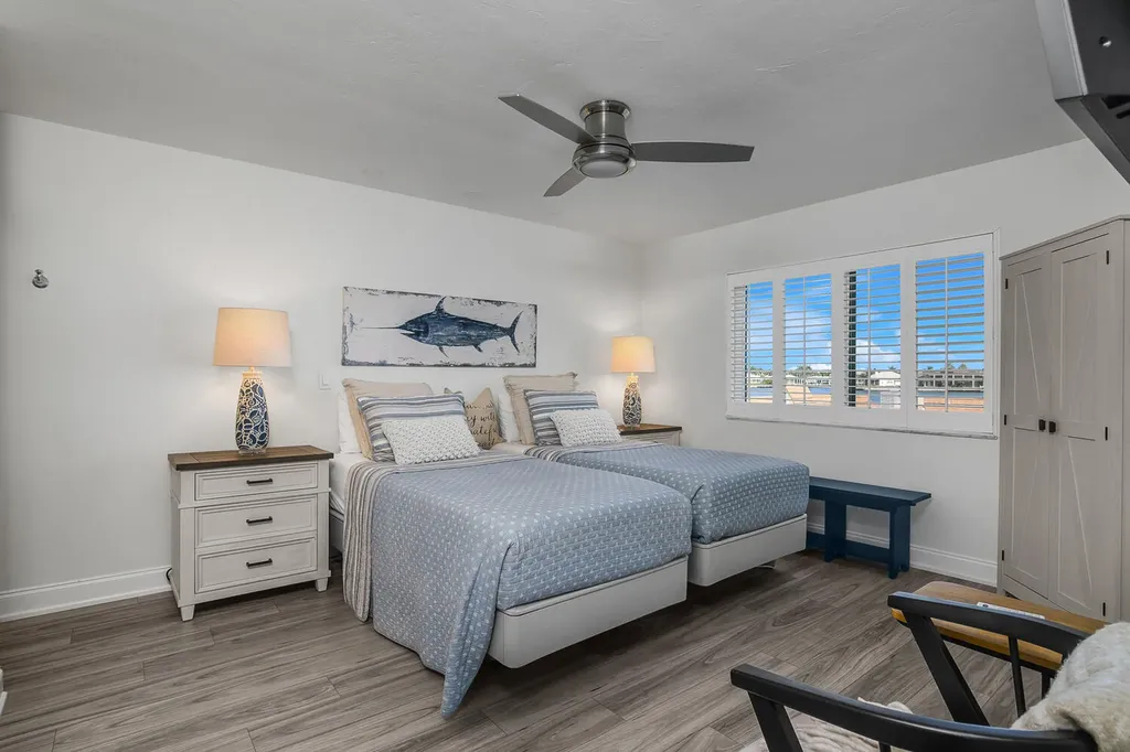 730 Elkcam Circle Marco Island FL 34145