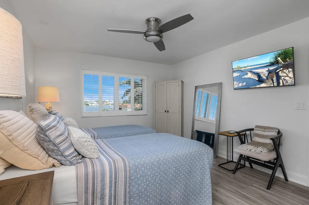 730 Elkcam Circle Marco Island FL 34145