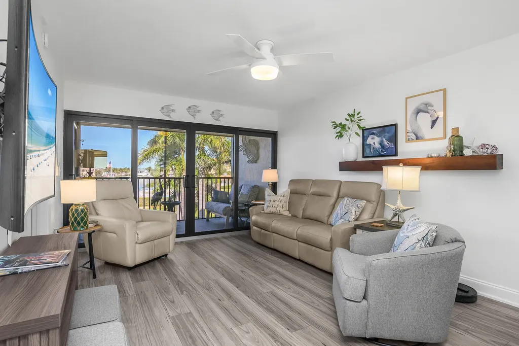 730 Elkcam Circle Marco Island FL 34145