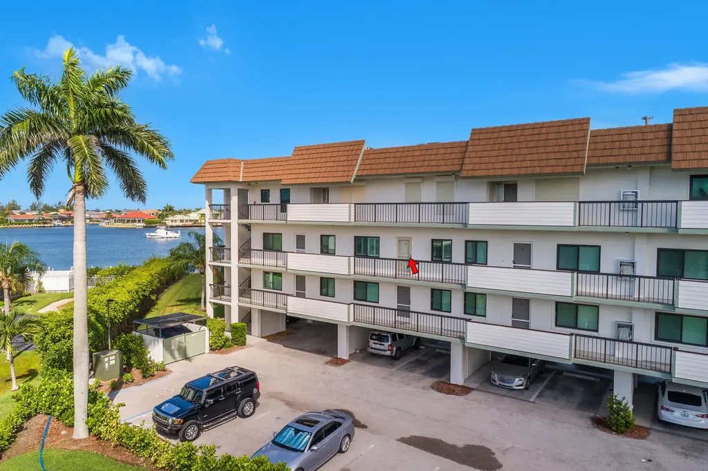 730 Elkcam Circle Marco Island FL 34145