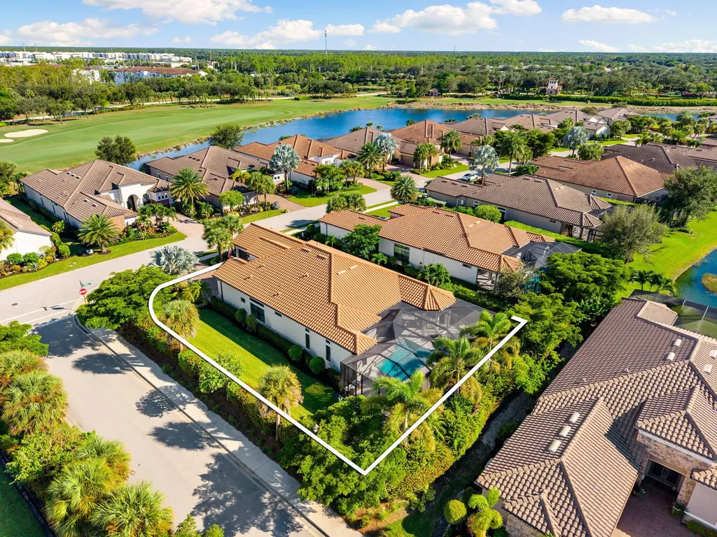 8655 Amour Court Naples FL 34119