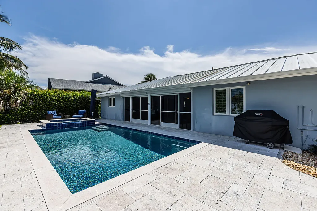 816 Manor Terrace Marco Island FL 34145