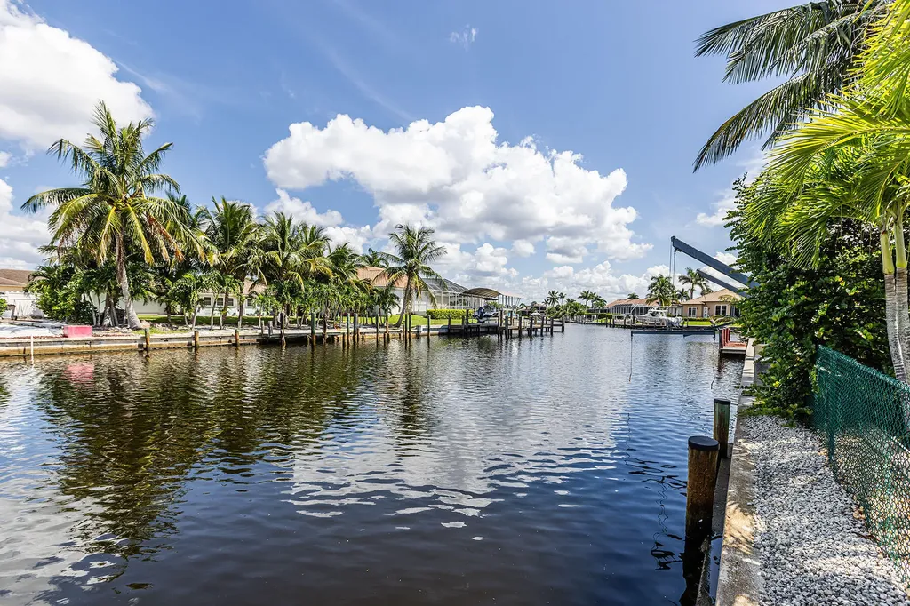 816 Manor Terrace Marco Island FL 34145