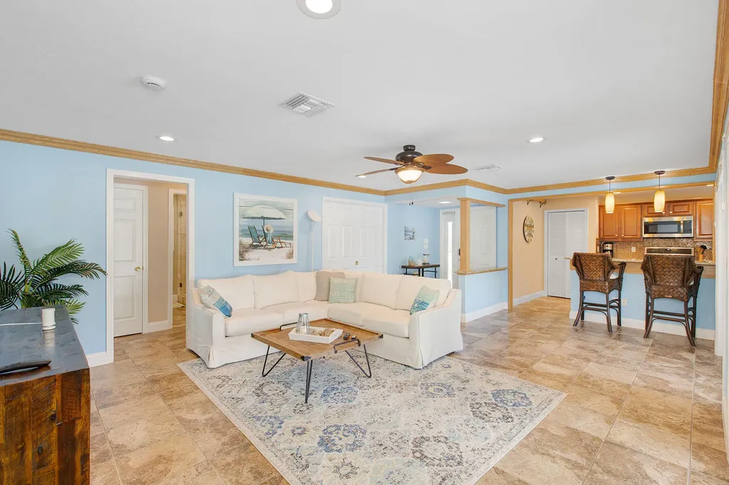 816 Manor Terrace Marco Island FL 34145