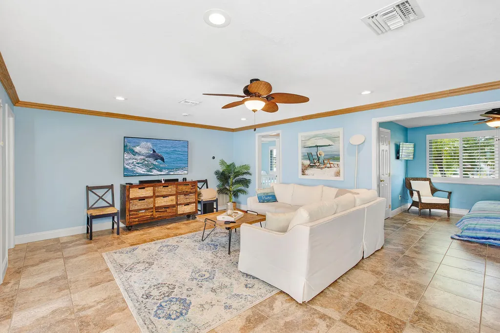 816 Manor Terrace Marco Island FL 34145