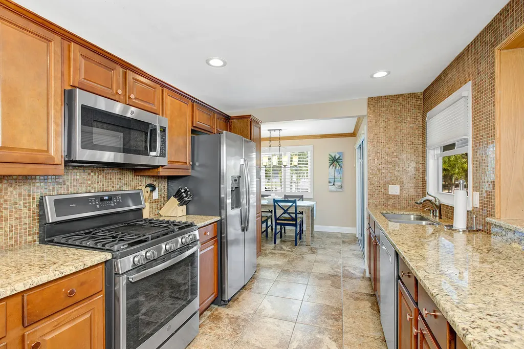 816 Manor Terrace Marco Island FL 34145