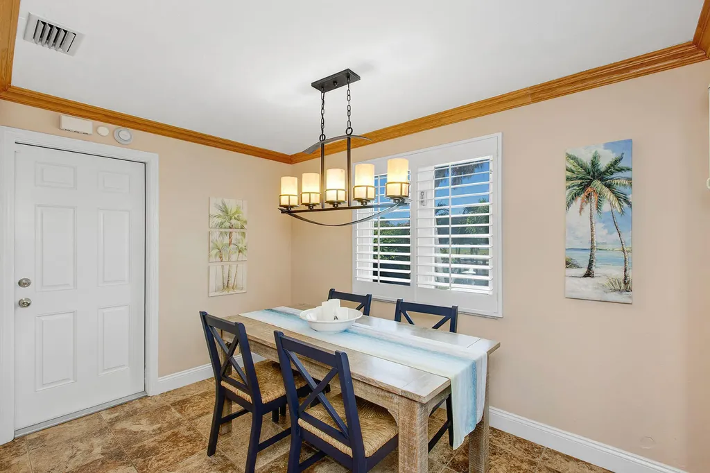 816 Manor Terrace Marco Island FL 34145