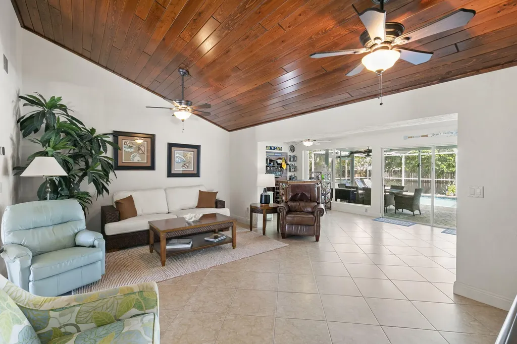 370 Kendall Drive Marco Island FL 34145