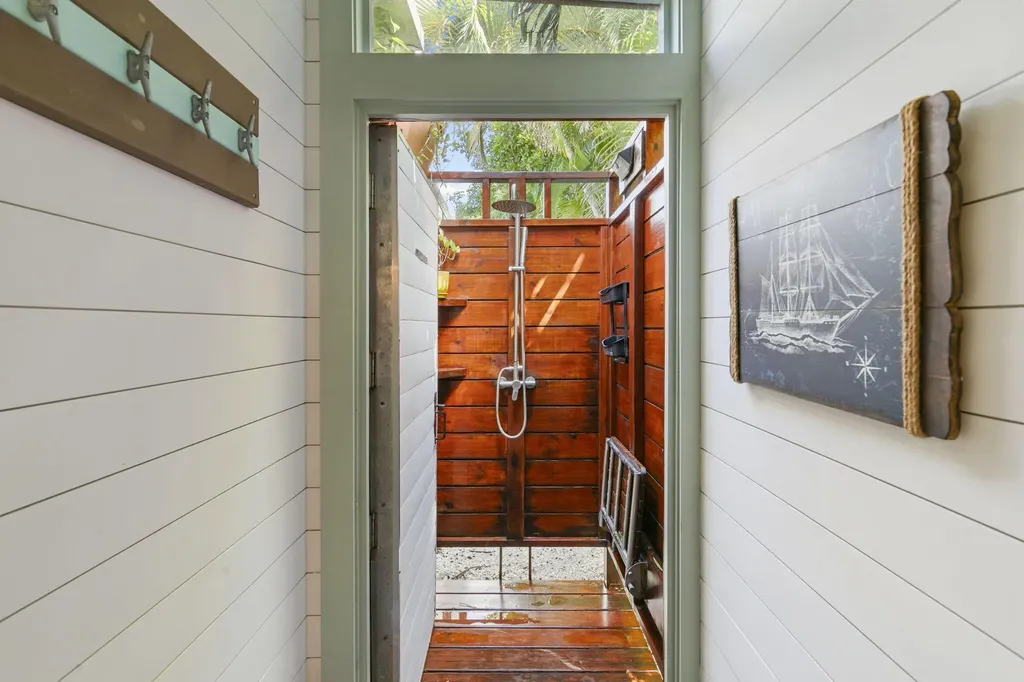 370 Kendall Drive Marco Island FL 34145