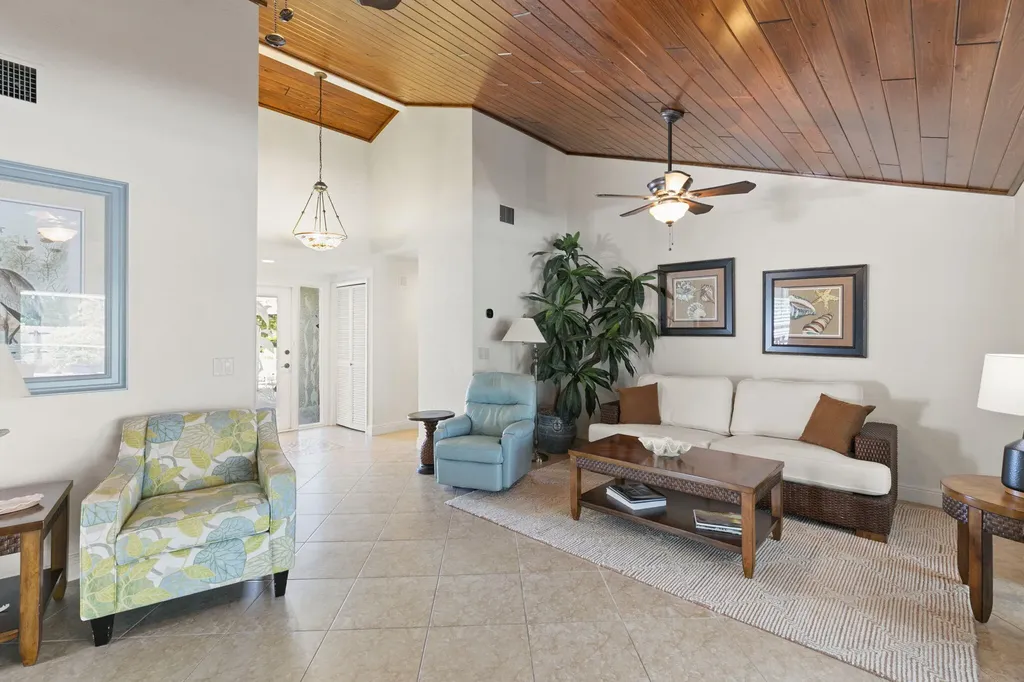 370 Kendall Drive Marco Island FL 34145