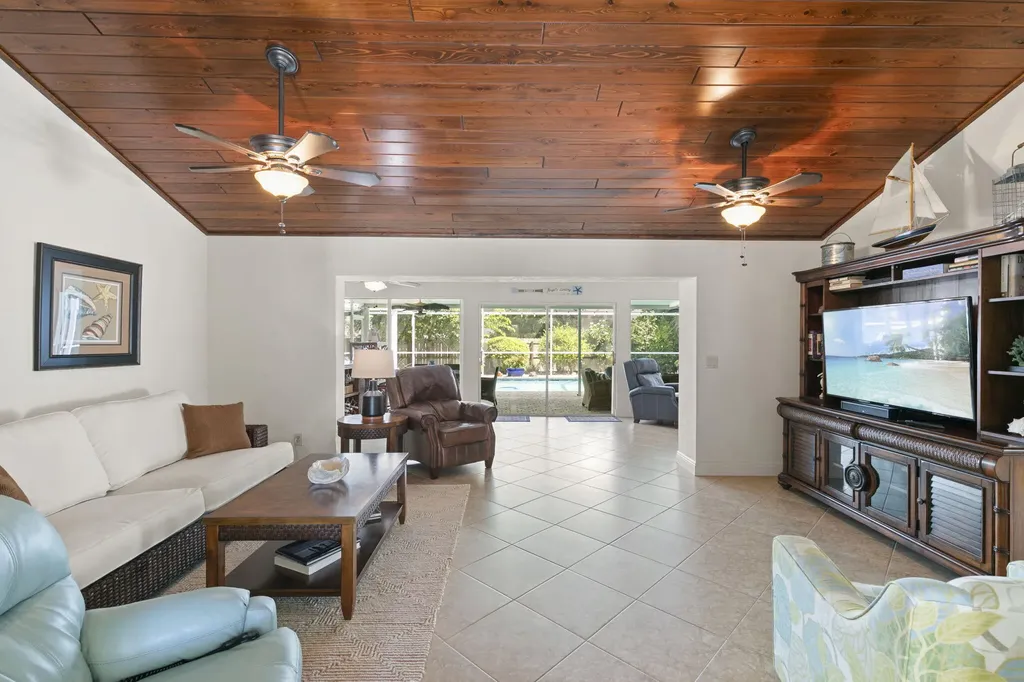 370 Kendall Drive Marco Island FL 34145