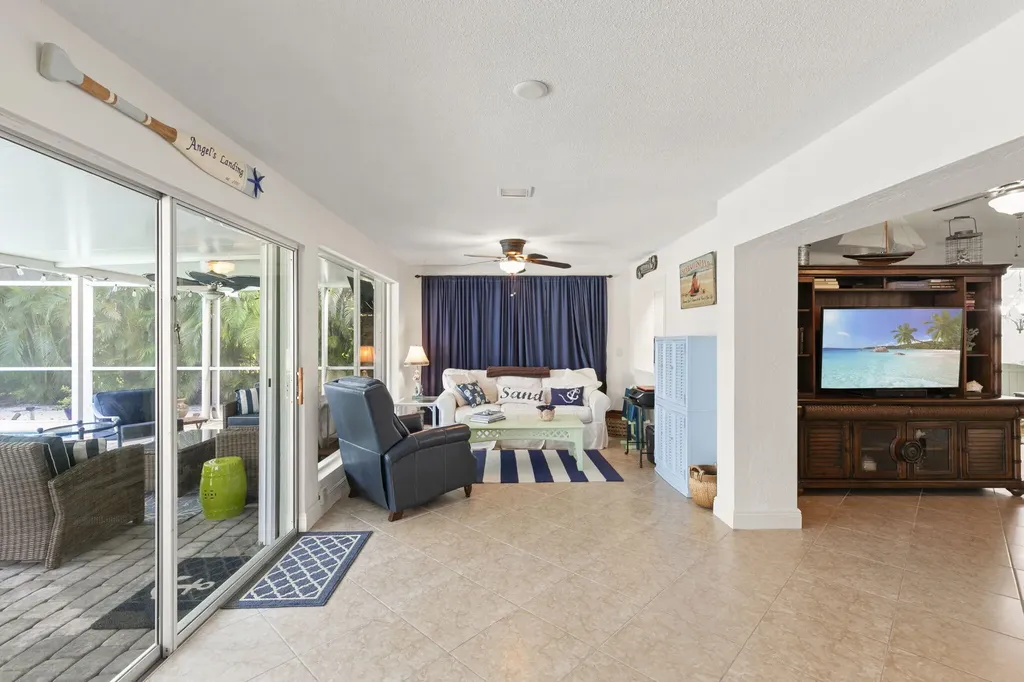 370 Kendall Drive Marco Island FL 34145