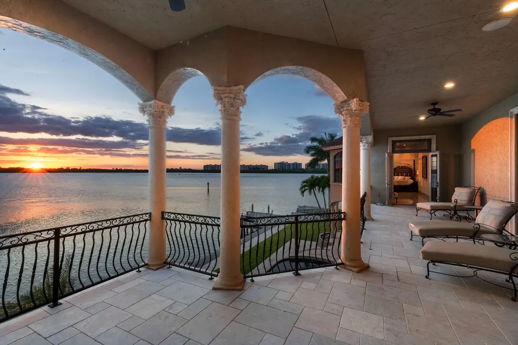 950 Giralda Court Marco Island FL 34145