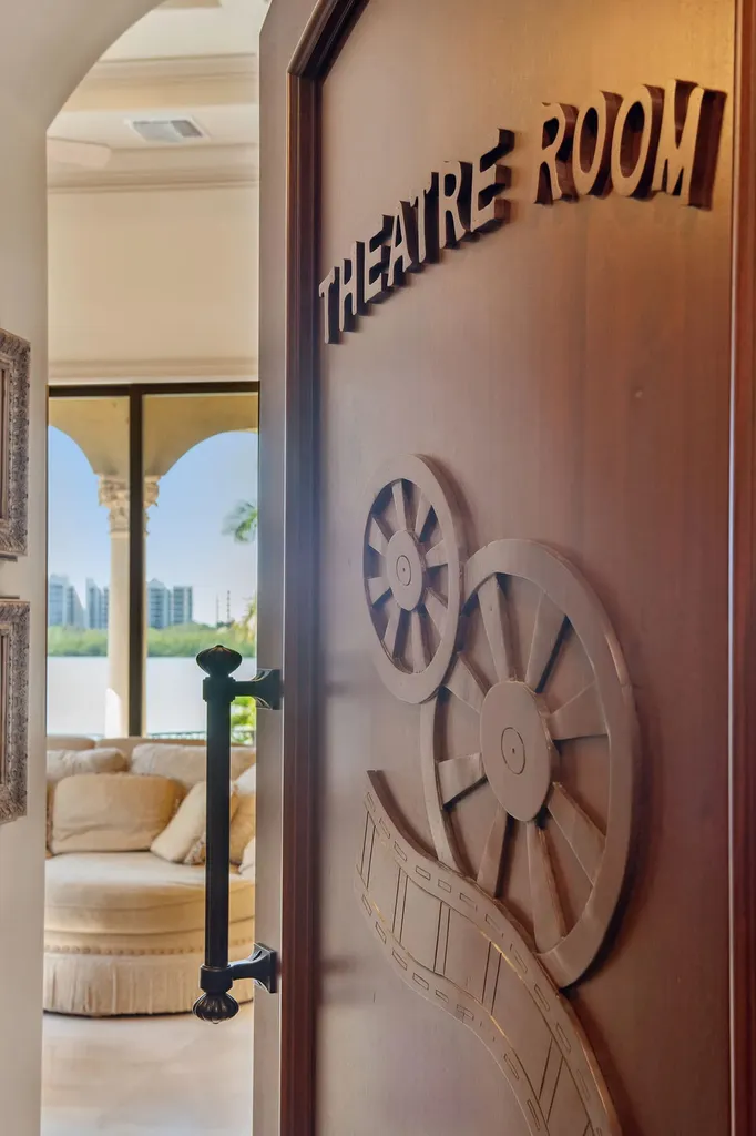 950 Giralda Court Marco Island FL 34145