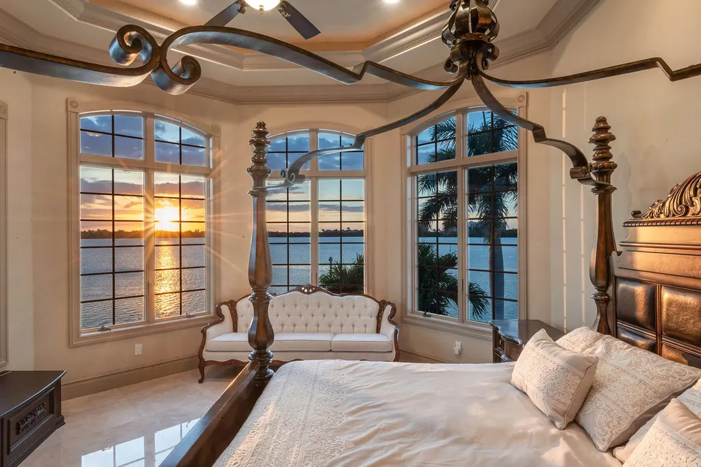 950 Giralda Court Marco Island FL 34145