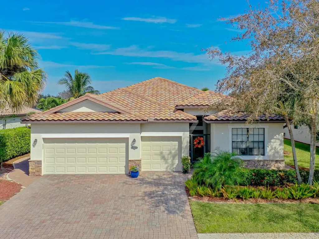 3817 Ruby Way Naples FL 34114