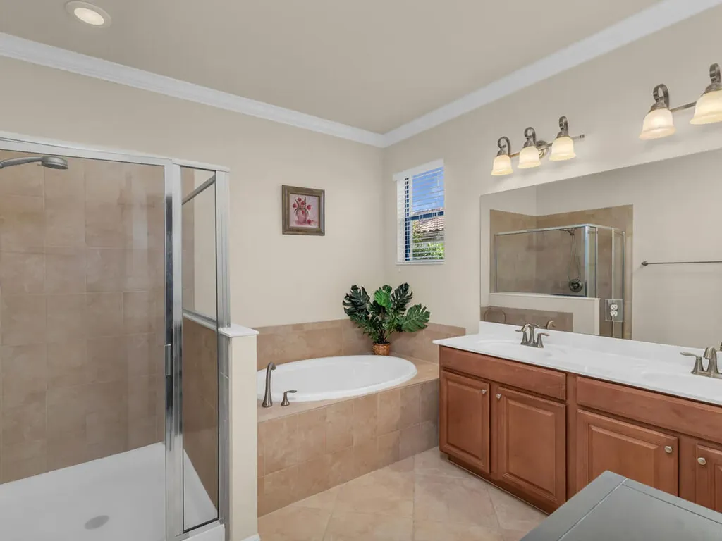 3817 Ruby Way Naples FL 34114