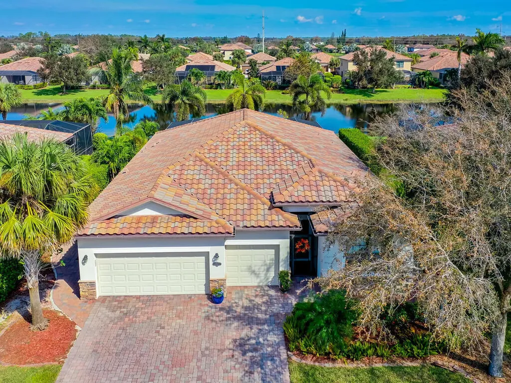 3817 Ruby Way Naples FL 34114