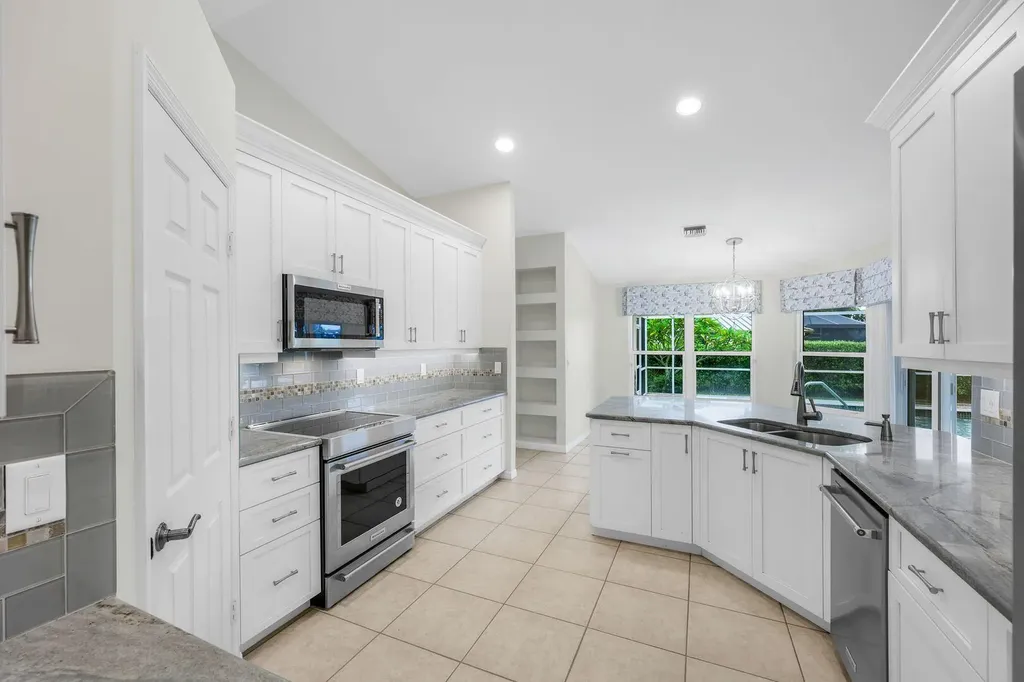 510 Bald Eagle Drive Marco Island FL 34145