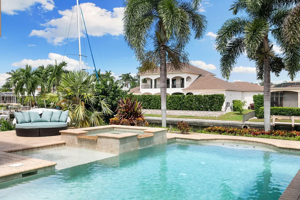 1590 Caxambas Court Marco Island FL 34145