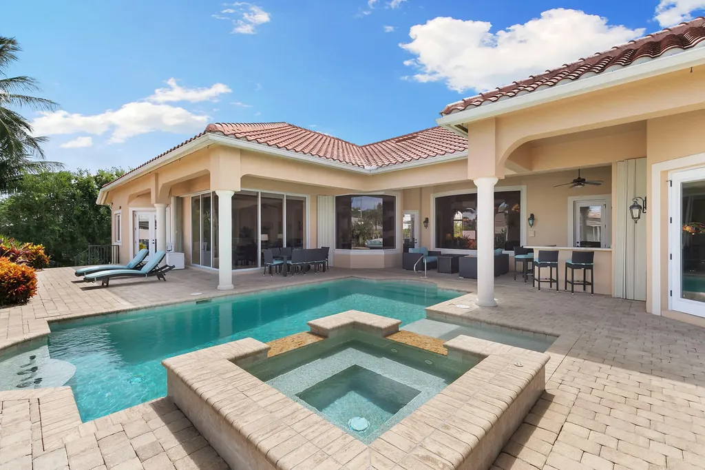 1590 Caxambas Court Marco Island FL 34145