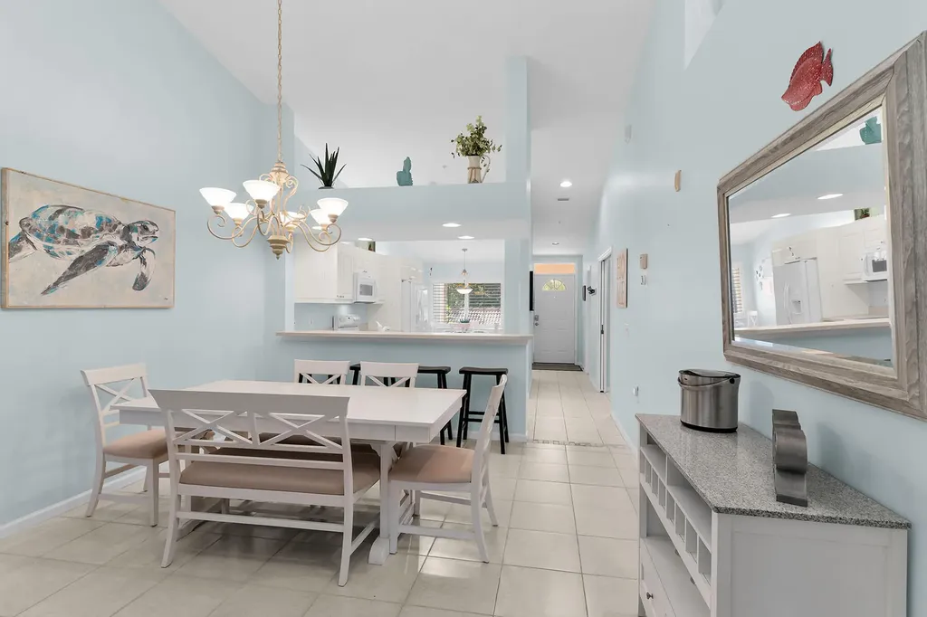 2365 Bayou Lane Naples FL 34112