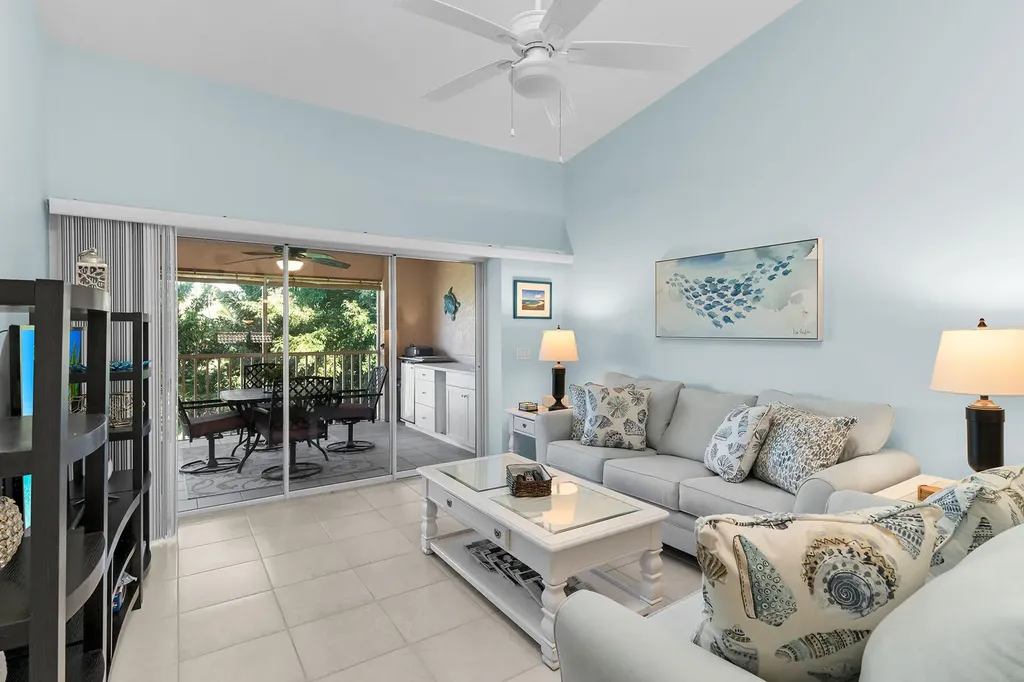 2365 Bayou Lane Naples FL 34112