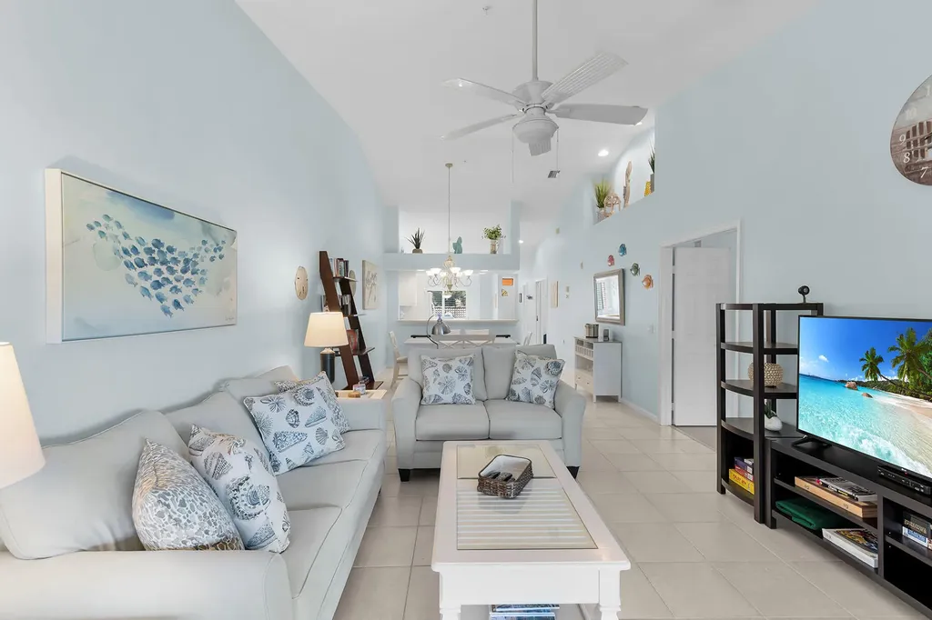 2365 Bayou Lane Naples FL 34112